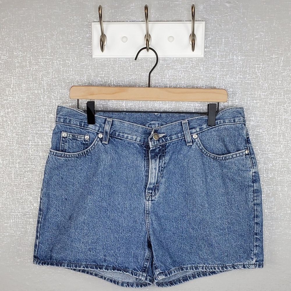 Vintage riveted by Lee highwaisted shorts